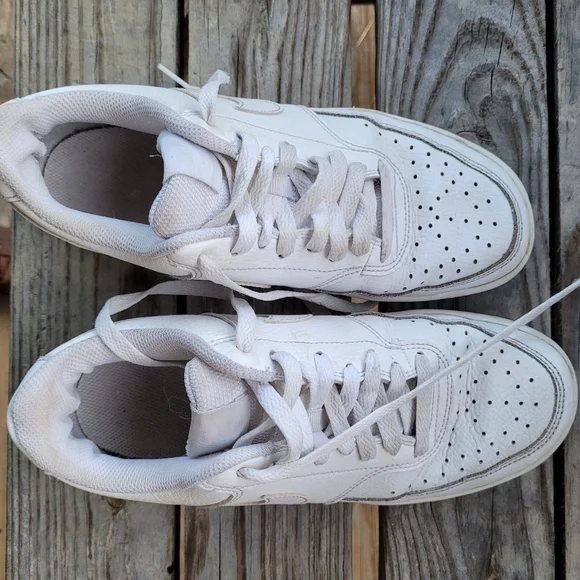 Air Force 1s - Picture 3 of 4